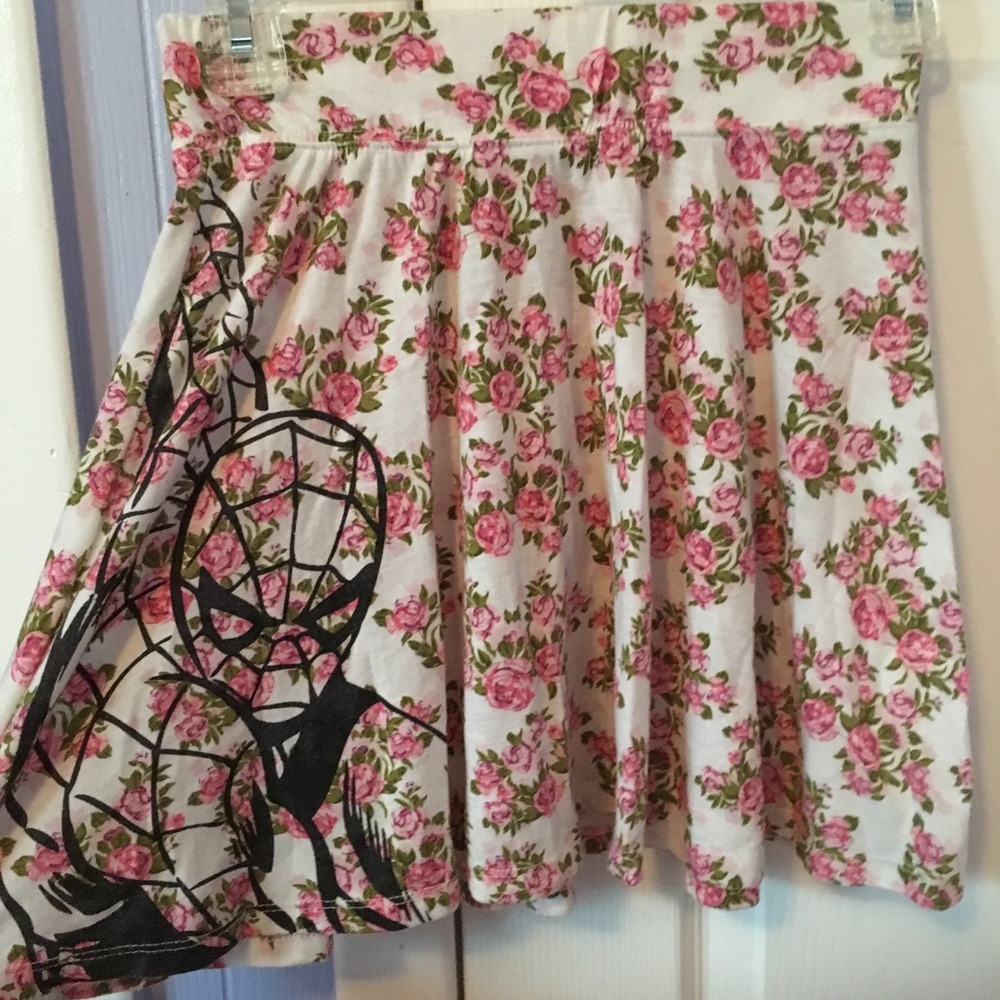 Floral skirt with Spider-Man print
